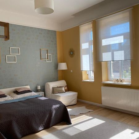Studio 18 Sopron Exterior foto